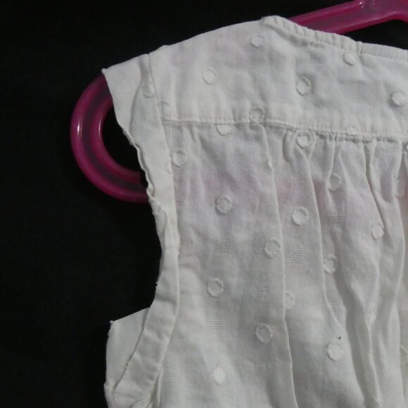 GAP KIDS | xs extra small (4-5) | Sleeveless Cream Button-Up Blouse - Picture 9 of 14